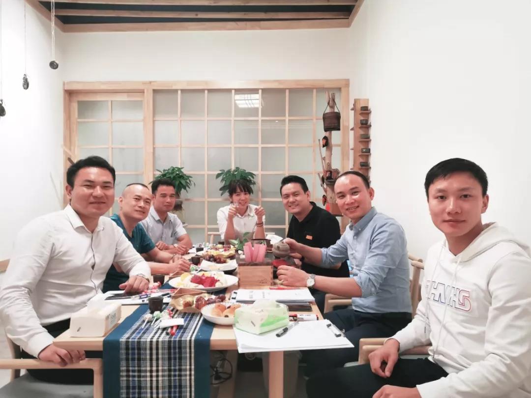 工程、材料中心管理層“裸心會(huì)”丨茶短情長(zhǎng)，一場(chǎng)來(lái)自心靈的對(duì)話！